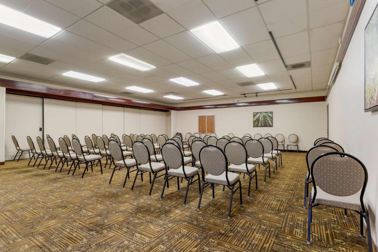 Best Western Plus Forest Park Inn Gilroy Eksteriør billede