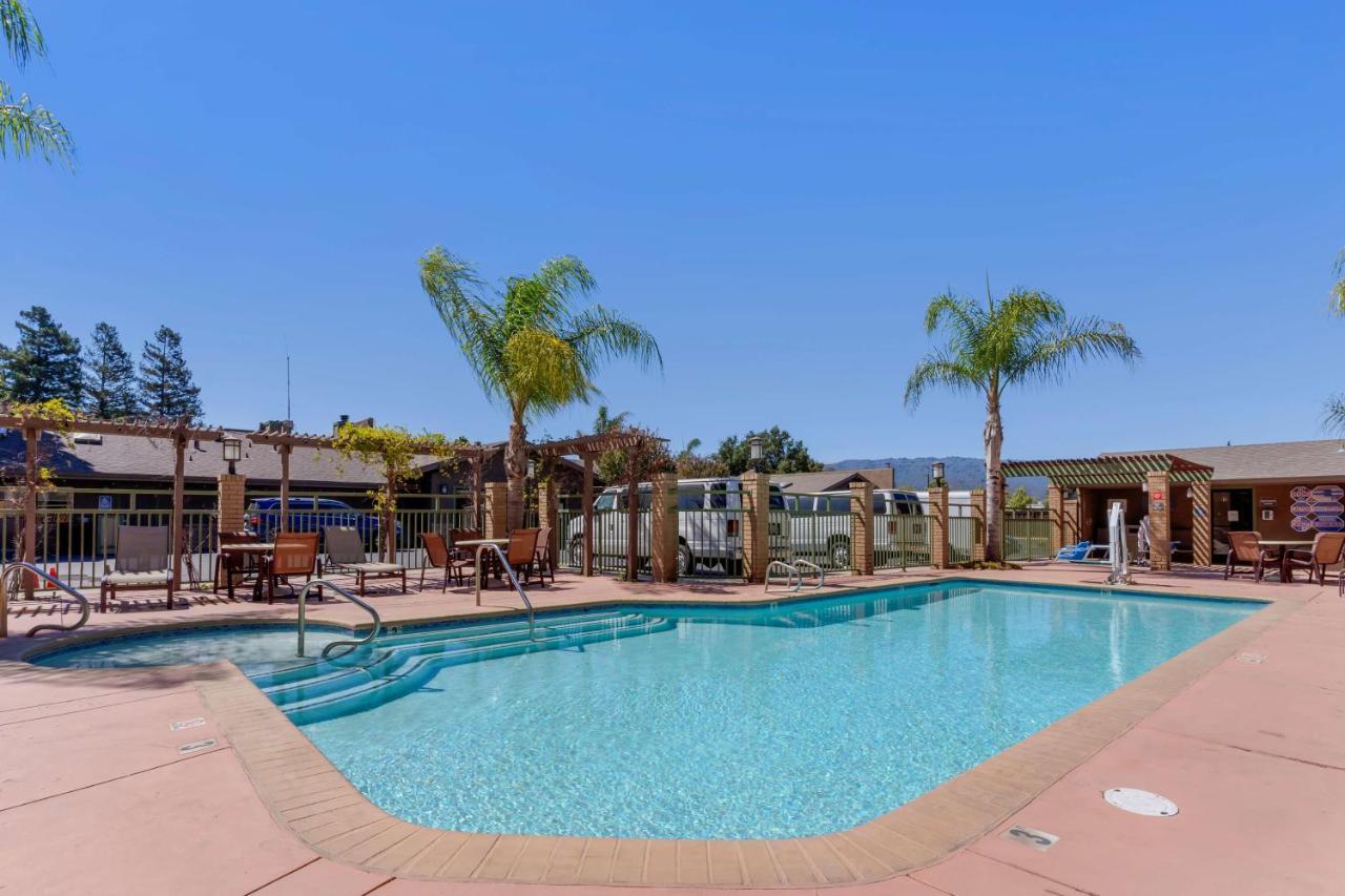 Best Western Plus Forest Park Inn Gilroy Eksteriør billede