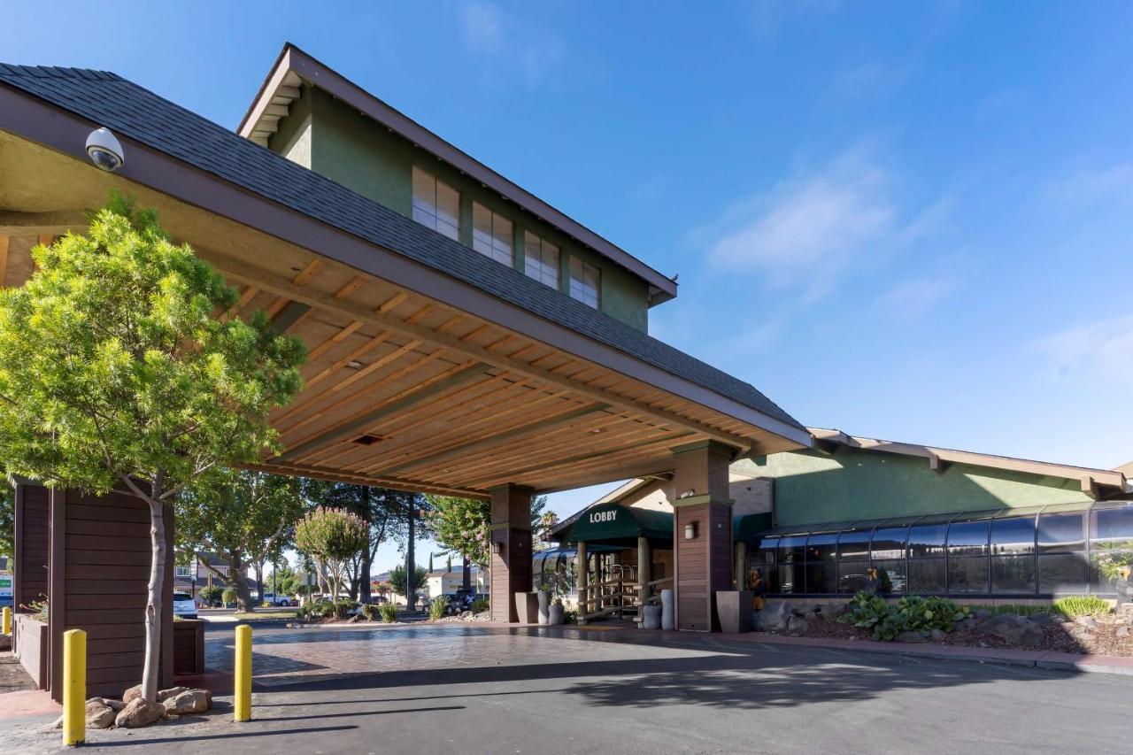 Best Western Plus Forest Park Inn Gilroy Eksteriør billede