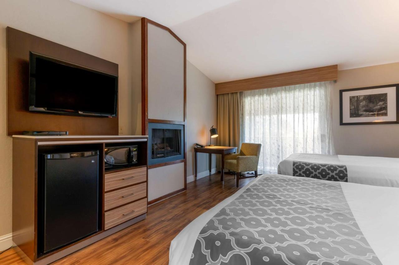 Best Western Plus Forest Park Inn Gilroy Eksteriør billede
